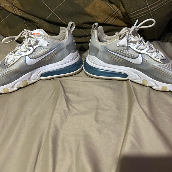 Nike Air Max 270 React Limited Back To The Future (Platinum) - Picture 2 of 4
